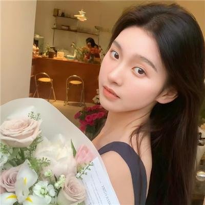红皇后封面